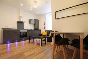 2 bed flat, Osborne Terrace, Sandyford, Newcastle, NE21NE - Image 1